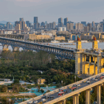 6H5KR4292NESDT54S3RS - Thế Giới Trong Tầm Tay Xem Trực Tiếp: Cầu Biểu Tượng Sông Dương Tử Nam Kinh video poster