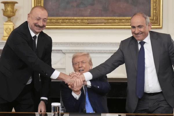 Armenia và Azerbaijan Ký Hiệp Ước Hòa Bình tại Nhà Trắng Armenia và Azerbaijan Ký Hiệp Ước Hòa Bình tại Nhà Trắng