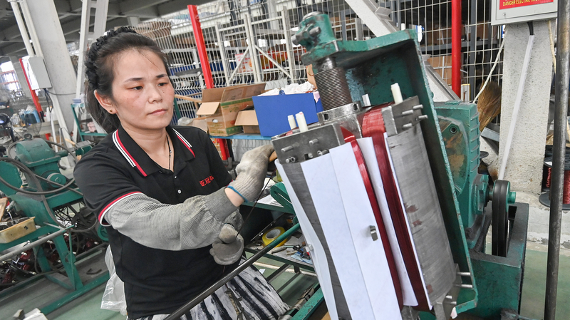 PMI Sản Xuất Đại Lục Trung Quốc Tăng Nhẹ Lên 49.4 Trong Tháng Tám PMI Sản Xuất Đại Lục Trung Quốc Tăng Nhẹ Lên 49.4 Trong Tháng Tám