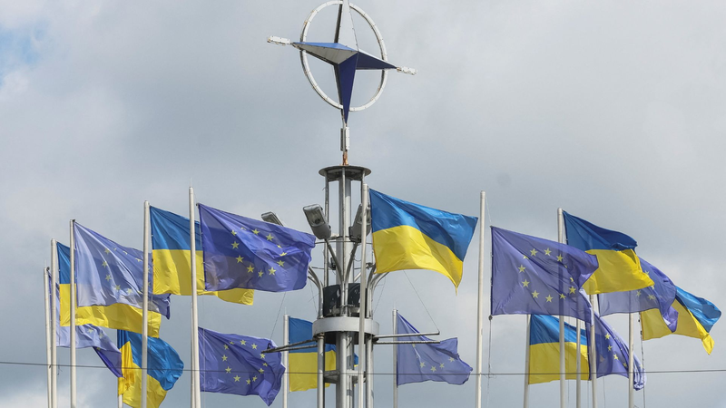 Các Lãnh Đạo EU Đoàn Kết: Quyền Của Ukraine Chọn Lựa Tương Lai Các Lãnh Đạo EU Đoàn Kết: Quyền Của Ukraine Chọn Lựa Tương Lai