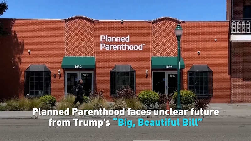 Tương Lai Không Chắc Chắn của Planned Parenthood Dưới “Dự Luật To Đẹp” Tương Lai Không Chắc Chắn của Planned Parenthood Dưới "Dự Luật To Đẹp" video poster