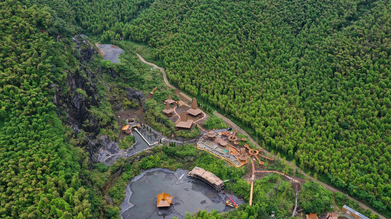 Triết lý "Hai Ngọn Núi" của Trung Quốc Thúc Đẩy Chuyển Dịch Xanh Toàn Cầu