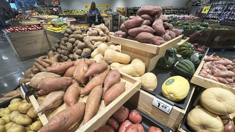 C8C7L3LYNBJWIBYAMKIN - Thế Giới Trong Tầm Tay Khảo sát tiết lộ giá thực phẩm tăng cao làm áp lực ngân sách tại Mỹ