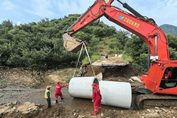 Sửa chữa lũ lụt ở Hà Bắc: Sửa chữa nhanh đường và cầu trên đất liền Trung Quốc Sửa chữa lũ lụt ở Hà Bắc: Sửa chữa nhanh đường và cầu trên đất liền Trung Quốc