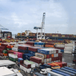 DUNLNLYITDKT26DH4ATJ - Thế Giới Trong Tầm Tay Thuế quan đối ứng của Mỹ gây phản ứng toàn cầu