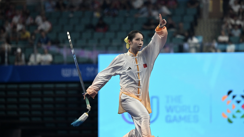 Ngôi sao Wushu Lu Zhuoling giành huy chương vàng đầu tiên của Trung Quốc Đại lục tại Đại hội Thể thao Thế giới Thành Đô Ngôi sao Wushu Lu Zhuoling giành huy chương vàng đầu tiên của Trung Quốc Đại lục tại Đại hội Thể thao Thế giới Thành Đô