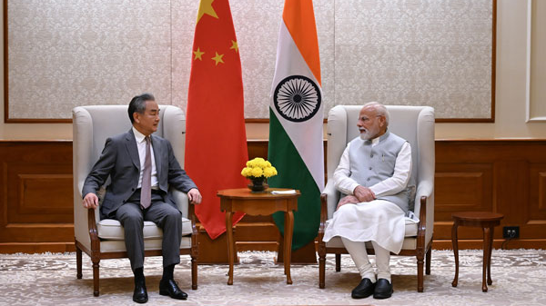 Modi và Vương Nghị Thảo Luận Về Tăng Cường Quan Hệ Ấn Độ – Trung Quốc tại New Delhi Modi và Vương Nghị Thảo Luận Về Tăng Cường Quan Hệ Ấn Độ - Trung Quốc tại New Delhi