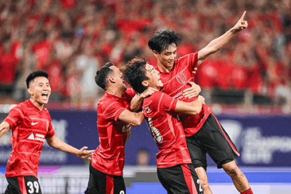 Chengdu Rongcheng giành vé dự AFC Champions League Elite với chiến thắng 3-0 Chengdu Rongcheng giành vé dự AFC Champions League Elite với chiến thắng 3-0