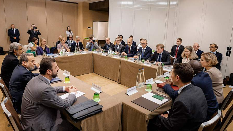 Các cuộc đàm phán E3 với Iran tại Geneva để trì hoãn các lệnh trừng phạt của LHQ