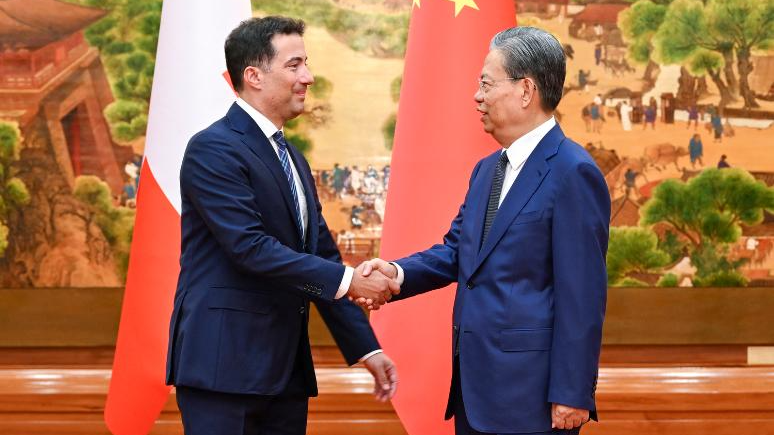 Zhao Leji của Trung Quốc Gặp Chủ tịch Hội đồng Thụy Sĩ Andrea Caroni Zhao Leji của Trung Quốc Gặp Chủ tịch Hội đồng Thụy Sĩ Andrea Caroni