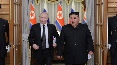 Putin trò chuyện với Kim Jong Un trước hội nghị thượng đỉnh Nga-Mỹ Putin trò chuyện với Kim Jong Un trước hội nghị thượng đỉnh Nga-Mỹ