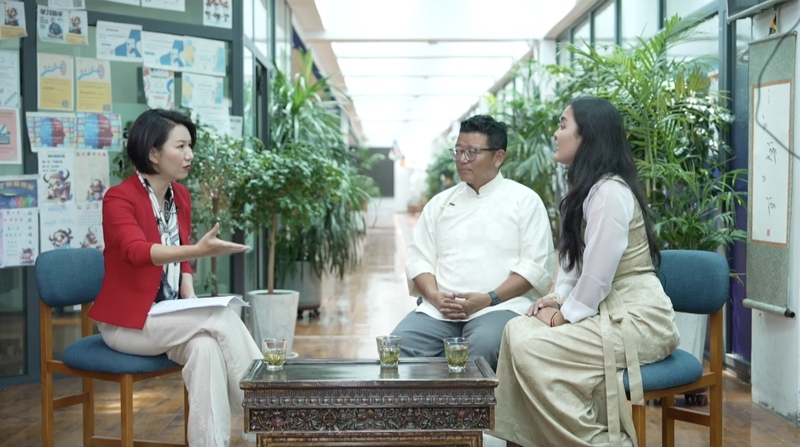Thế hệ ‘Tại sao không?’ của Lhasa vươn ra toàn cầu Thế hệ 'Tại sao không?' của Lhasa vươn ra toàn cầu video poster
