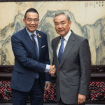 Trung Quốc Ủng Hộ Đối Thoại Thái Lan–Campuchia Để Xây Dựng Lại Niềm Tin