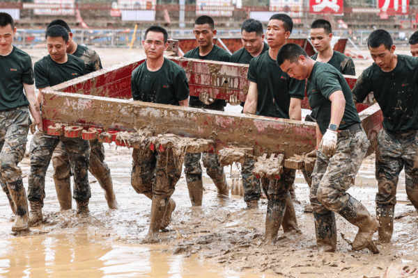 Quân đội Nhân dân Anh hùng Huy động Cứu hộ Lũ lụt Tại Rongjiang Quân đội Nhân dân Anh hùng Huy động Cứu hộ Lũ lụt Tại Rongjiang