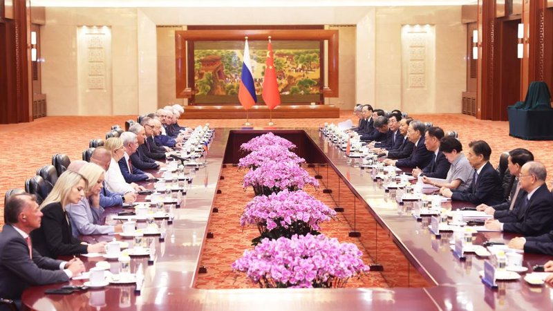 Triệu Lạc Tế kêu gọi tăng cường quan hệ nghị viện Trung-Nga Triệu Lạc Tế kêu gọi tăng cường quan hệ nghị viện Trung-Nga