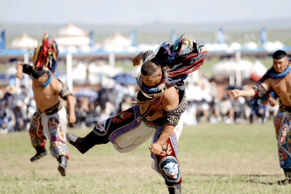 Mông Cổ Bökh Tỏa Sáng Tại Lễ Hội Naadam Mông Cổ Bökh Tỏa Sáng Tại Lễ Hội Naadam video poster