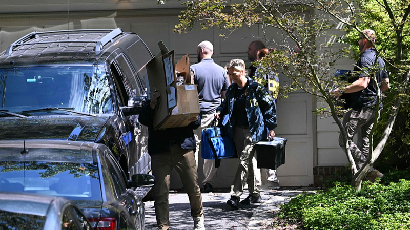 FBI đột kích nhà của John Bolton trong cuộc điều tra về an ninh quốc gia FBI đột kích nhà của John Bolton trong cuộc điều tra về an ninh quốc gia