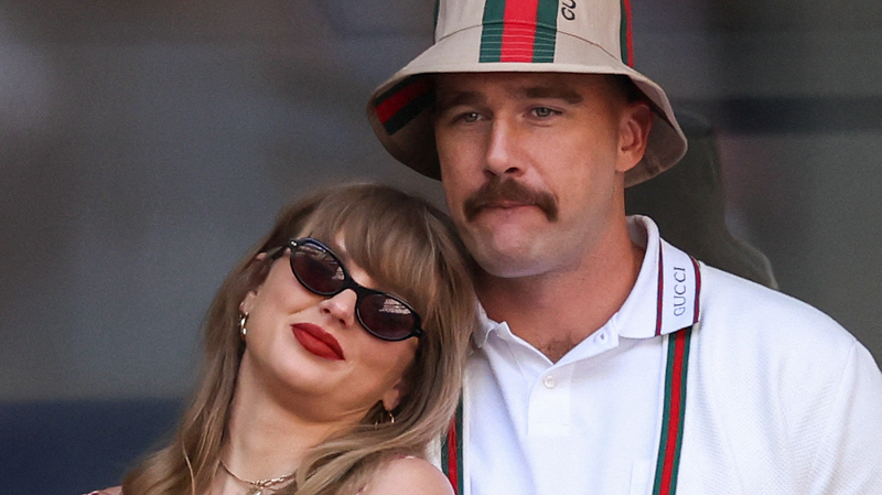 Taylor Swift & Travis Kelce Đã Đính Hôn! Bộ Đôi Quyền Lực Pop & NFL Taylor Swift & Travis Kelce Đã Đính Hôn! Bộ Đôi Quyền Lực Pop & NFL