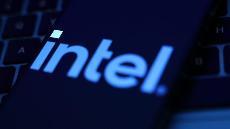 Trump khẳng định Intel sẽ trao chính phủ Mỹ 10% cổ phần để thúc đẩy sản xuất chip Trump khẳng định Intel sẽ trao chính phủ Mỹ 10% cổ phần để thúc đẩy sản xuất chip