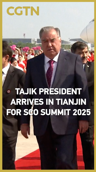 Tổng thống Tajikistan Emomali Rahmon đến Thiên Tân cho Hội nghị Thượng đỉnh SCO 2025 video poster