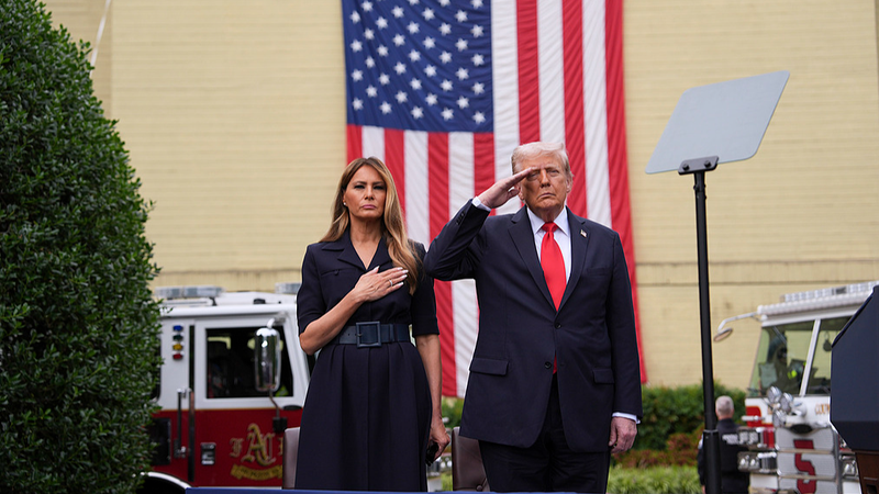 Trump vinh danh Charlie Kirk trong lễ tri ân 9/11 xúc động sau vụ nổ súng Trump vinh danh Charlie Kirk trong lễ tri ân 9/11 xúc động sau vụ nổ súng