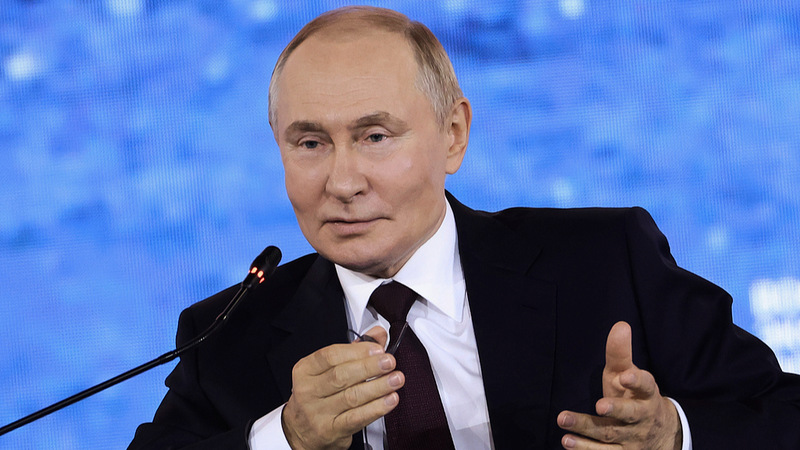 Putin cảnh báo quân đội phương Tây tại Ukraine sẽ là các mục tiêu hợp pháp Putin cảnh báo quân đội phương Tây tại Ukraine sẽ là các mục tiêu hợp pháp