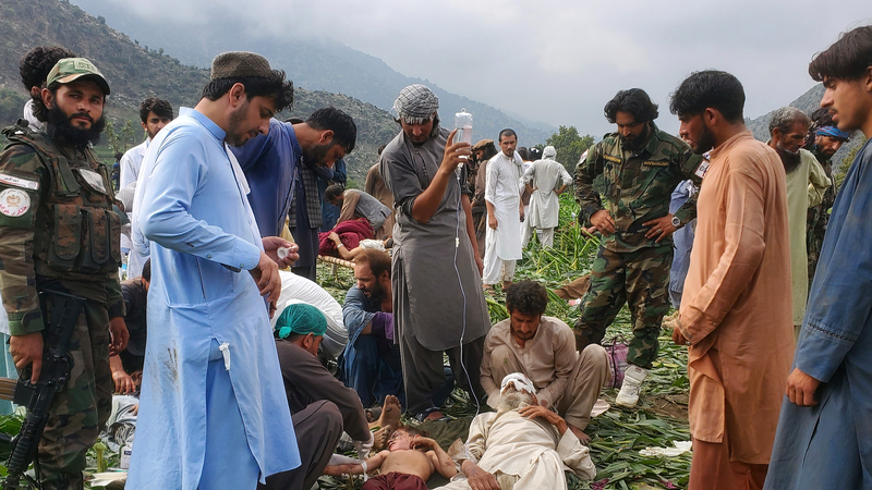 Động đất ở miền đông Afghanistan khiến hơn 800 người thiệt mạng Động đất ở miền đông Afghanistan khiến hơn 800 người thiệt mạng