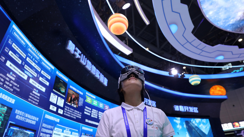 AYLLUF9QB411FBRO2YMY - Thế Giới Trong Tầm Tay Thương mại kỹ thuật số của Trung Quốc đại lục đạt 793,7 tỷ USD, tăng 10,7% vào năm 2024