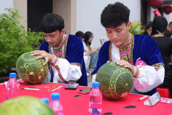 Pinghu rực rỡ với Lễ hội Đèn lồng Dưa hấu 2025 Pinghu rực rỡ với Lễ hội Đèn lồng Dưa hấu 2025