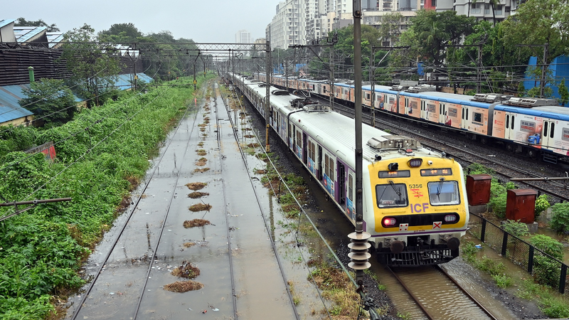 Mumbai báo động đỏ khi IMD dự báo mưa lớn cực độ trong mùa gió mùa Mumbai báo động đỏ khi IMD dự báo mưa lớn cực độ trong mùa gió mùa
