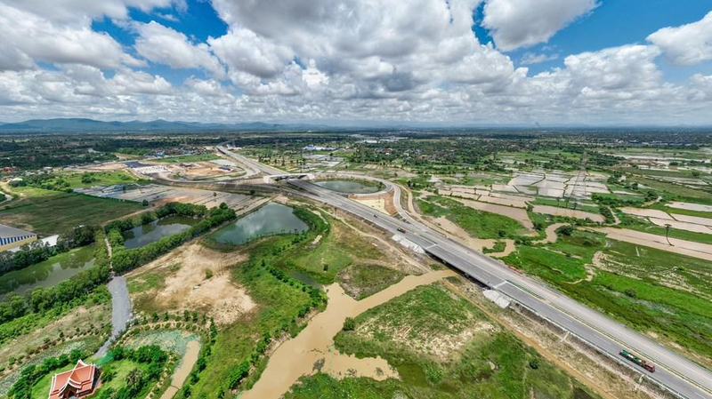 12 Năm Sau: BRI Hồi Sinh Con Đường Tơ Lụa Cổ Đại và Thúc Đẩy Tăng Trưởng Toàn Cầu 12 Năm Sau: BRI Hồi Sinh Con Đường Tơ Lụa Cổ Đại và Thúc Đẩy Tăng Trưởng Toàn Cầu