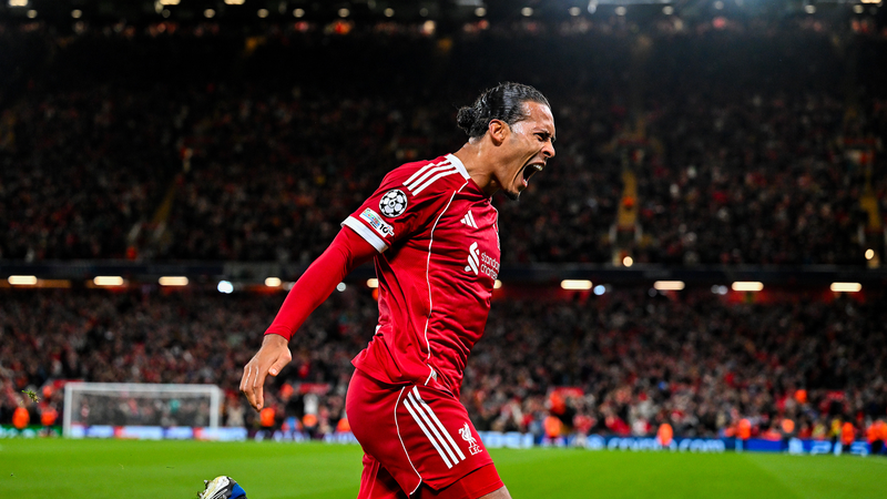 Đánh đầu phút bù giờ của Van Dijk mang về chiến thắng 3-2 ở UCL cho Liverpool