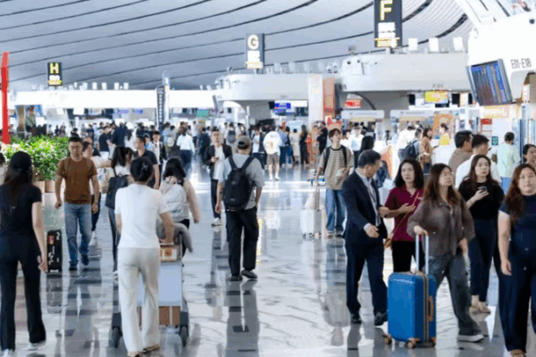 Sân bay Bắc Kinh Daxing sẵn sàng đón hơn 1,3 triệu hành khách trong dịp nghỉ lễ Sân bay Bắc Kinh Daxing sẵn sàng đón hơn 1,3 triệu hành khách trong dịp nghỉ lễ