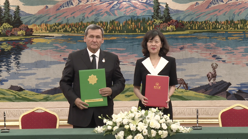 Đại lục Trung Quốc và Turkmenistan ký kết các thỏa thuận theo Sáng kiến Quản trị của Tập Cận Bình Đại lục Trung Quốc và Turkmenistan ký kết các thỏa thuận theo Sáng kiến Quản trị của Tập Cận Bình video poster