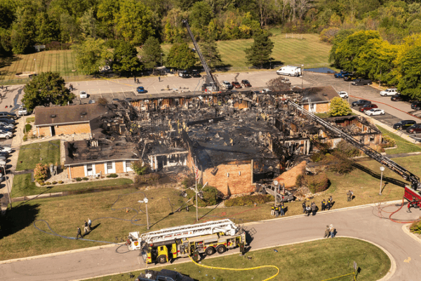 Tấn Công Chết Người Tại Nhà Thờ Michigan: 4 Người Thiệt Mạng, 8 Người Bị Thương Tấn Công Chết Người Tại Nhà Thờ Michigan: 4 Người Thiệt Mạng, 8 Người Bị Thương