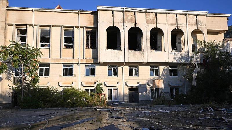 Nga và Ukraine đổ lỗi lẫn nhau về các cuộc tấn công chết người qua đêm Nga và Ukraine đổ lỗi lẫn nhau về các cuộc tấn công chết người qua đêm