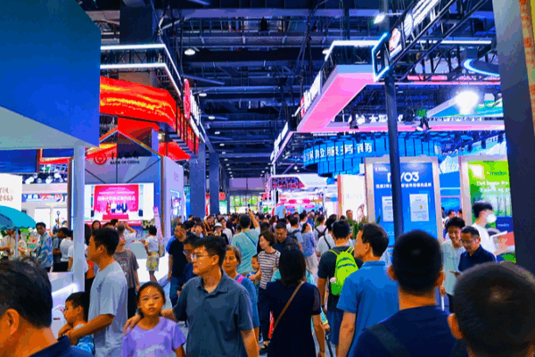 Hội chợ Thương mại Dịch vụ 2025 tại Bắc Kinh Kết thúc với Hơn 900 Thỏa thuận Hội chợ Thương mại Dịch vụ 2025 tại Bắc Kinh Kết thúc với Hơn 900 Thỏa thuận