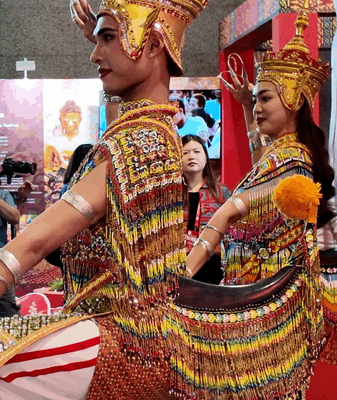 Vũ Điệu & Võ Thuật Thái Lan Tỏa Sáng Tại Triển Lãm Dunhuang Vũ Điệu & Võ Thuật Thái Lan Tỏa Sáng Tại Triển Lãm Dunhuang video poster