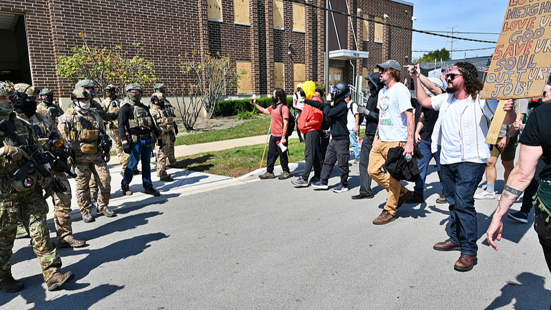 2 trong 3 người Mỹ nói rằng ngôn từ chính trị gay gắt góp phần vào bạo lực