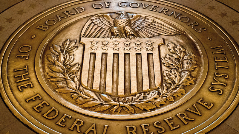Nhà Trắng thúc đẩy Fed bị chỉ trích sau biến động của Trump Nhà Trắng thúc đẩy Fed bị chỉ trích sau biến động của Trump video poster