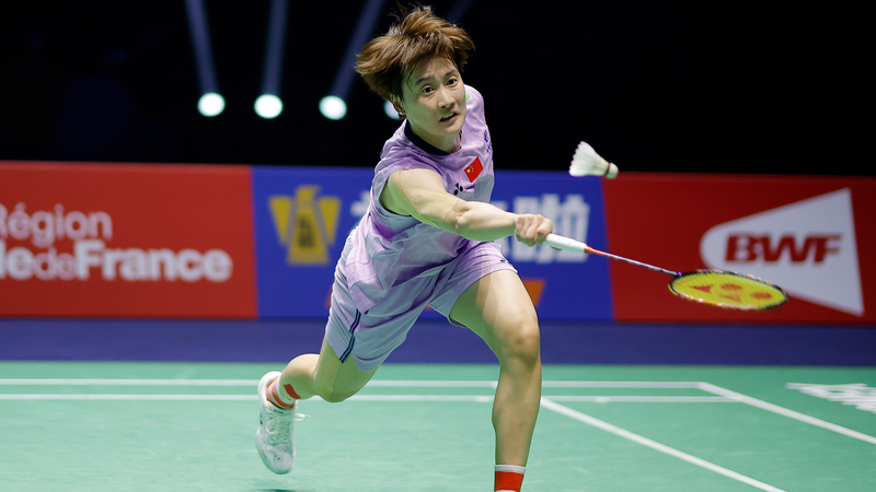 Yamaguchi áp đảo Chen bị chấn thương để giành danh hiệu thế giới thứ ba Yamaguchi áp đảo Chen bị chấn thương để giành danh hiệu thế giới thứ ba