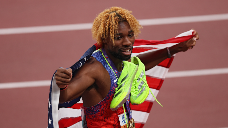 Noah Lyles và Jefferson-Wooden Tỏa Sáng với Huy Chương Vàng 200m ở Tokyo Noah Lyles và Jefferson-Wooden Tỏa Sáng với Huy Chương Vàng 200m ở Tokyo