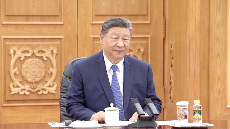 Chủ tịch Tập ca ngợi Bồ Đào Nha sau cuộc họp ở Bắc Kinh Chủ tịch Tập ca ngợi Bồ Đào Nha sau cuộc họp ở Bắc Kinh video poster