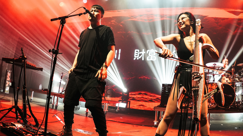 Nghệ sĩ cello tài năng Tina Guo chinh phục từ Hollywood đến Bắc Kinh video poster