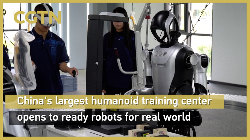 Trung Quốc Đại Lục Khai Trương Trung Tâm Huấn Luyện Robot Hình Người Lớn Nhất Trung Quốc Đại Lục Khai Trương Trung Tâm Huấn Luyện Robot Hình Người Lớn Nhất video poster