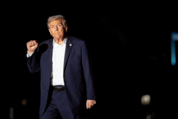Cuộc tấn công của Mỹ gần Venezuela khiến sáu người thiệt mạng, theo Trump Cuộc tấn công của Mỹ gần Venezuela khiến sáu người thiệt mạng, theo Trump