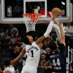 6A2S50YMBRWRFYC7ARNI - Thế Giới Trong Tầm Tay Wembanyama tỏa sáng trong chiến thắng 119-88 của Spurs trước Guangzhou