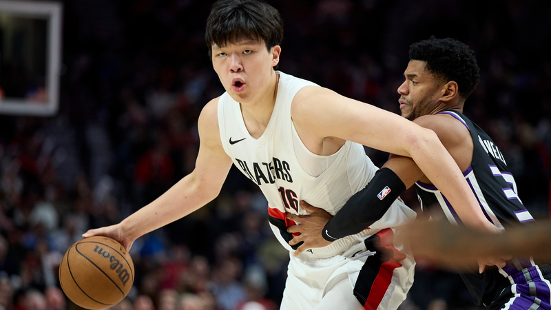 CV9MCQ93HCE2I21A4XEP - Thế Giới Trong Tầm Tay Yang tỏa sáng trong trận tiền mùa giải khi Trail Blazers vượt qua Kings 124-123