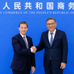 Bộ trưởng Thương mại Trung Quốc và CEO Airbus tăng cường quan hệ hàng không tại Thiên Tân