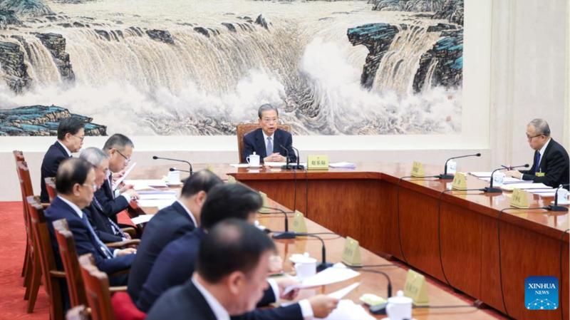 F6E0QRG6D3BRYVW3OATM - Thế Giới Trong Tầm Tay Ủy ban Thường vụ NPC Xem xét Báo cáo về An ninh Lương thực, Bảo vệ Rừng và Tài chính